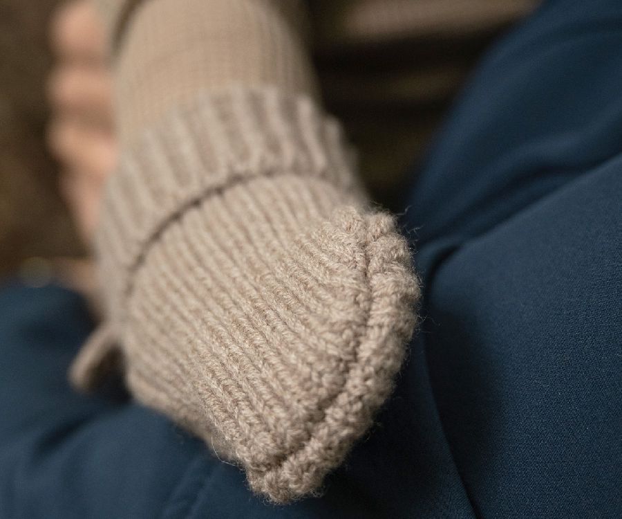 Wanten Lodger Mittens | Folklore