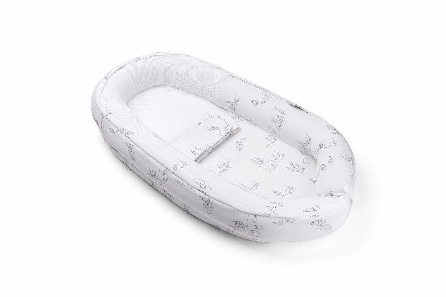 Babynest Doomoo Cocoon | A Silver Lining