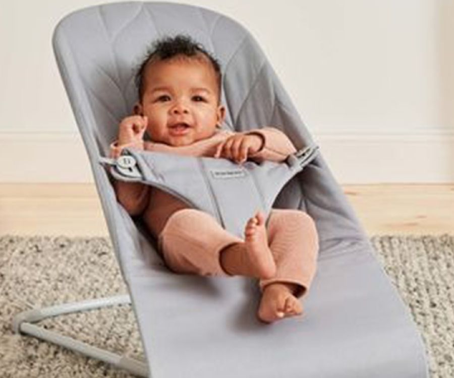 Relax Babybjorn Bliss | Woven Petal Quilt