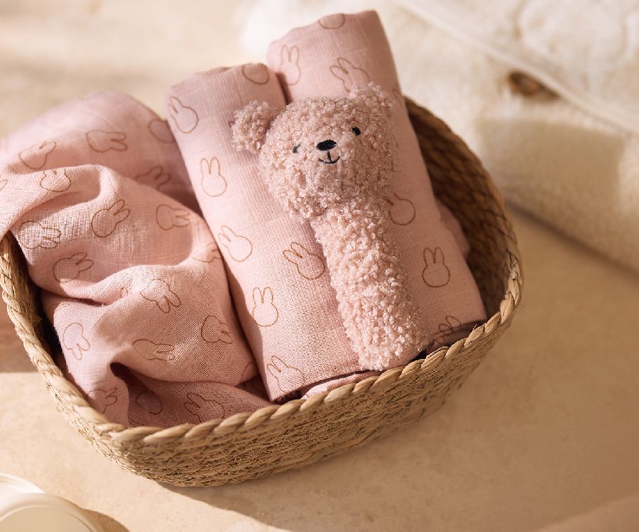 Rammelaar Jollein Rattle | Teddy Bear wild rose