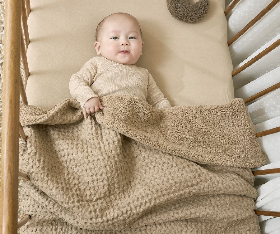 Deken Meyco Baby, geschikt voor wieg/draagmand/park | Wafel Teddy taupe