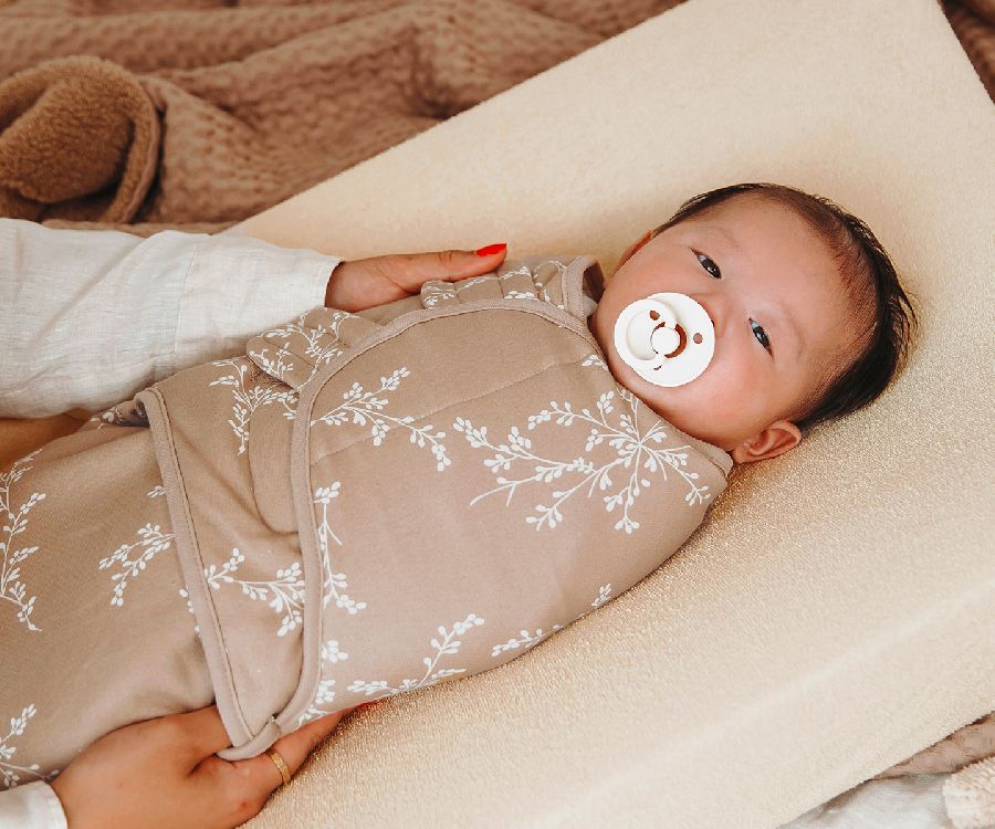 Inbakeren Meyco Baby Swaddle, 0 - 3 maand | Branches sand